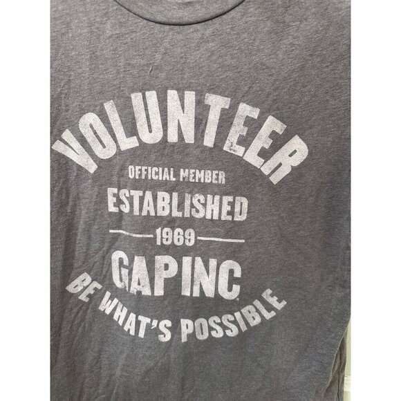 Gap women’s size small Volunteer t-shirt - Picture 3 of 7